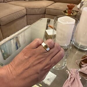 Elegant Gold and White Women's Ring